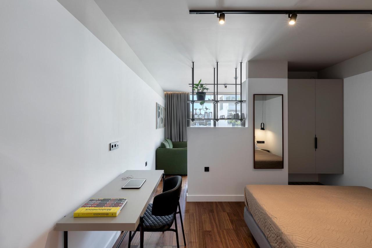 The Athenians Art Apartments Esterno foto