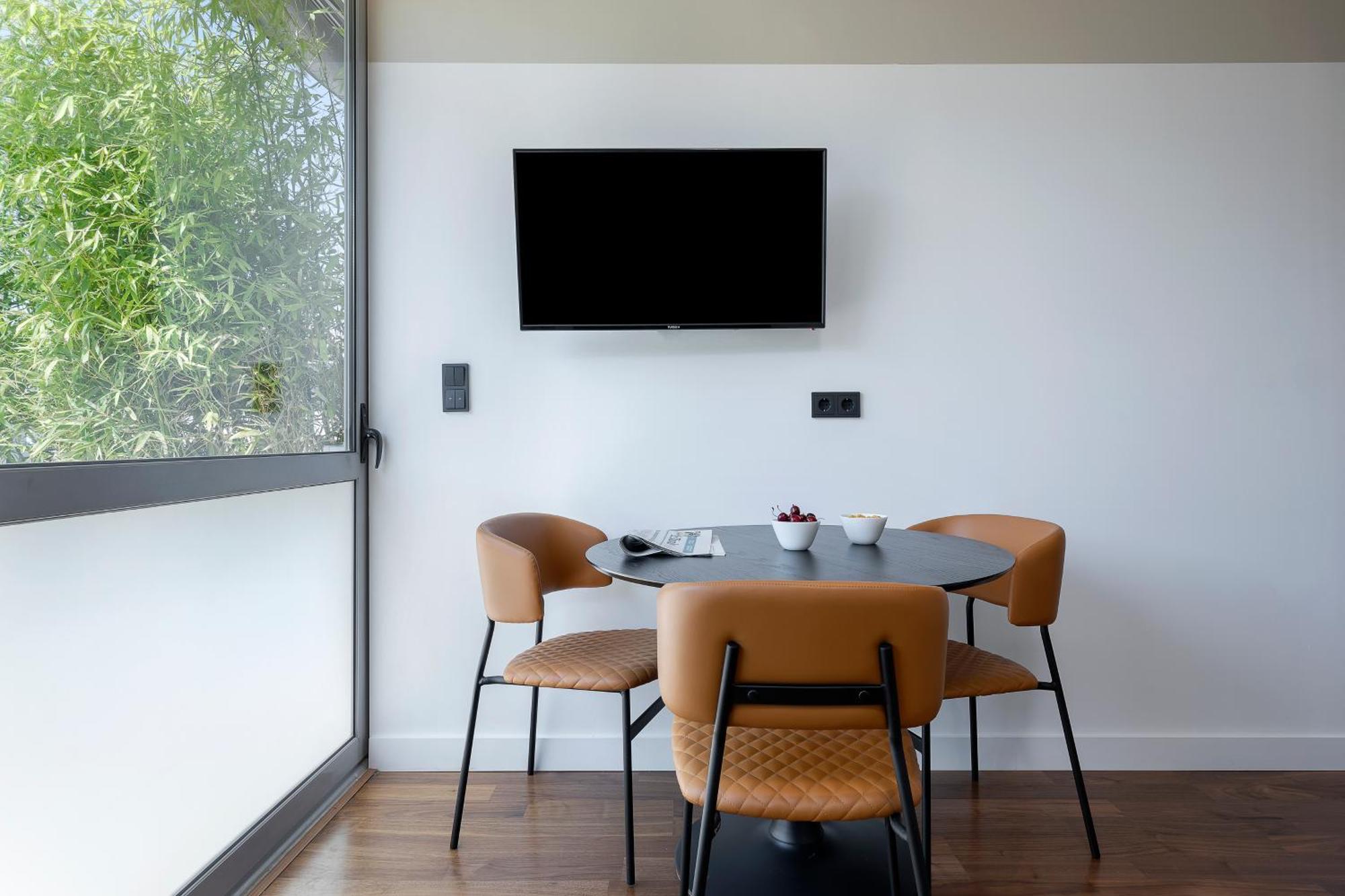 The Athenians Art Apartments Esterno foto