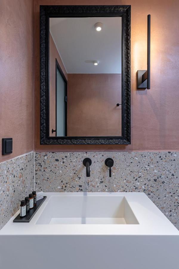 The Athenians Art Apartments Esterno foto