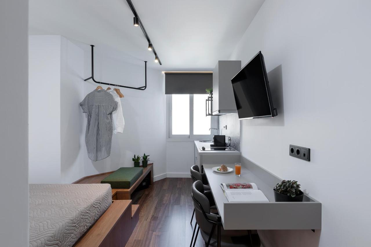 The Athenians Art Apartments Esterno foto