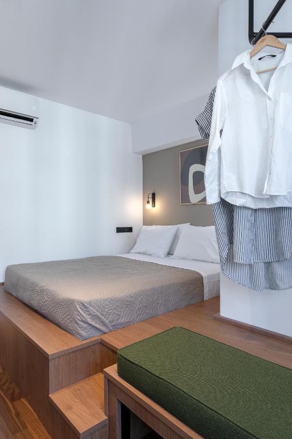 The Athenians Art Apartments Esterno foto
