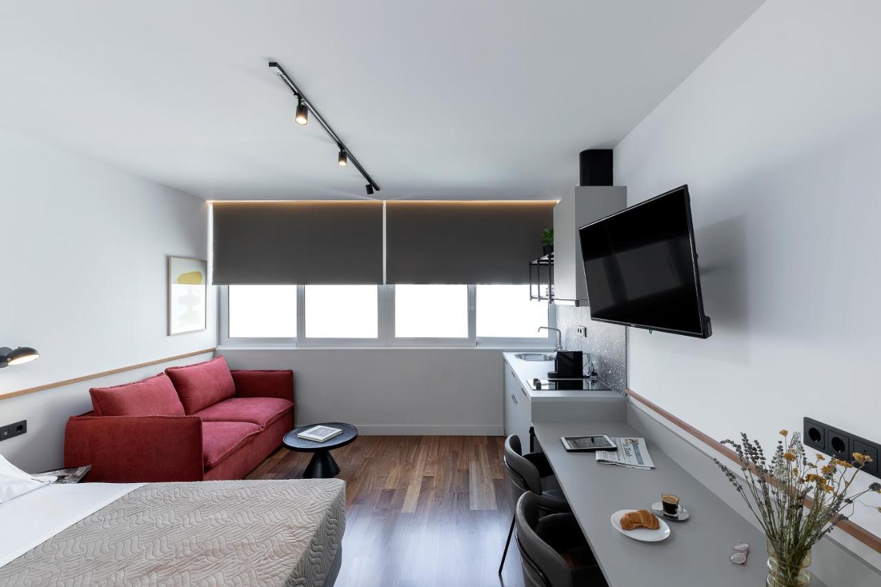 The Athenians Art Apartments Esterno foto