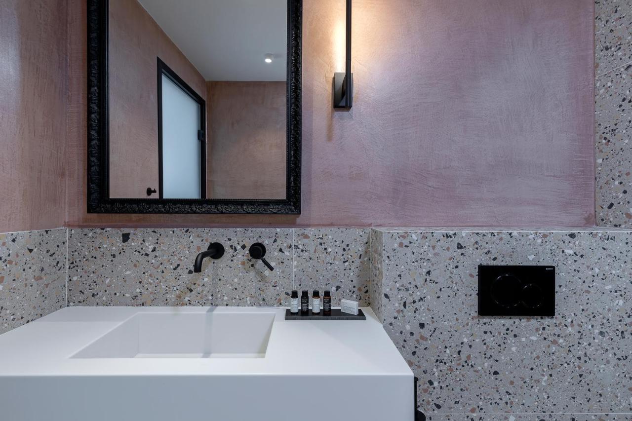 The Athenians Art Apartments Esterno foto
